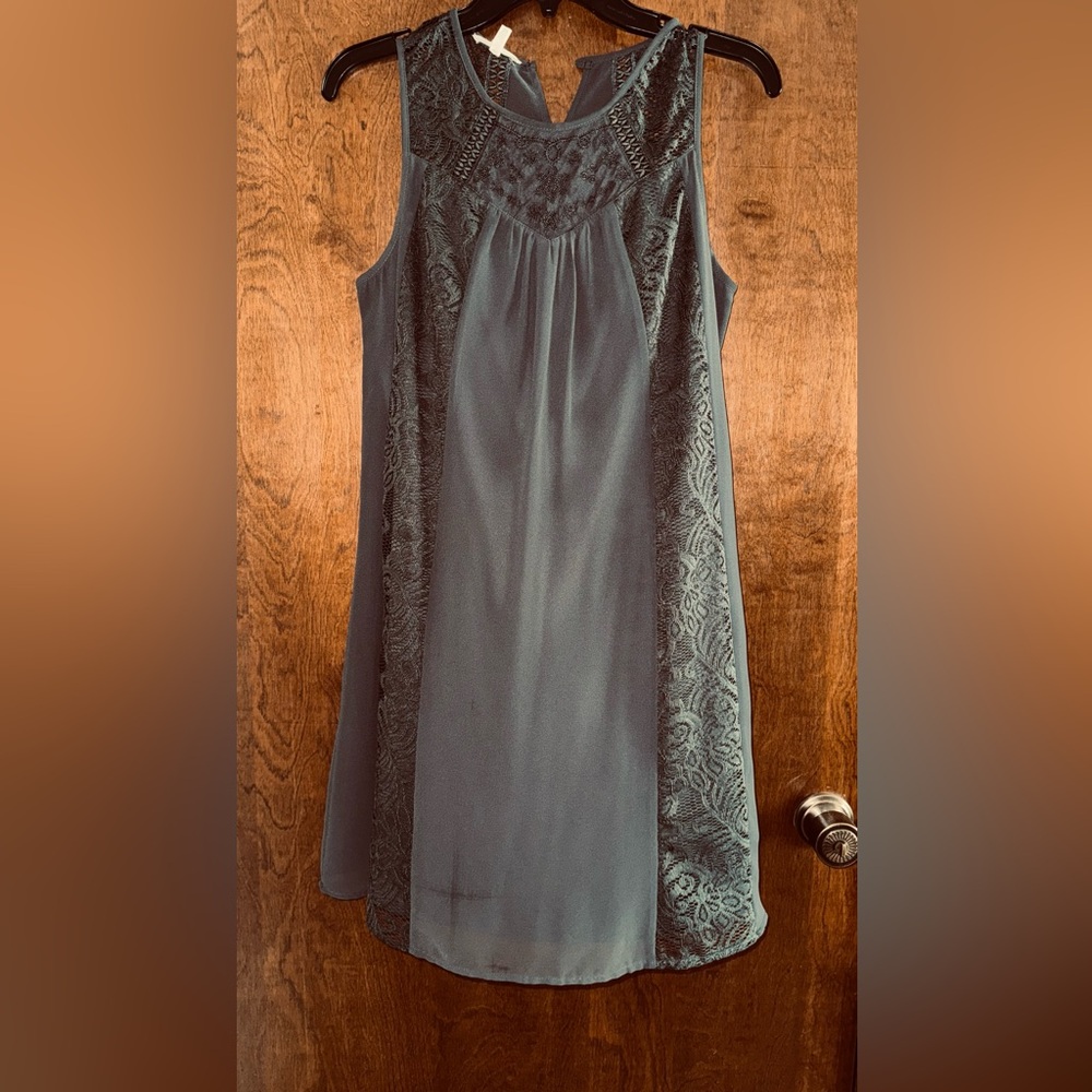 Maurice’s gray dress